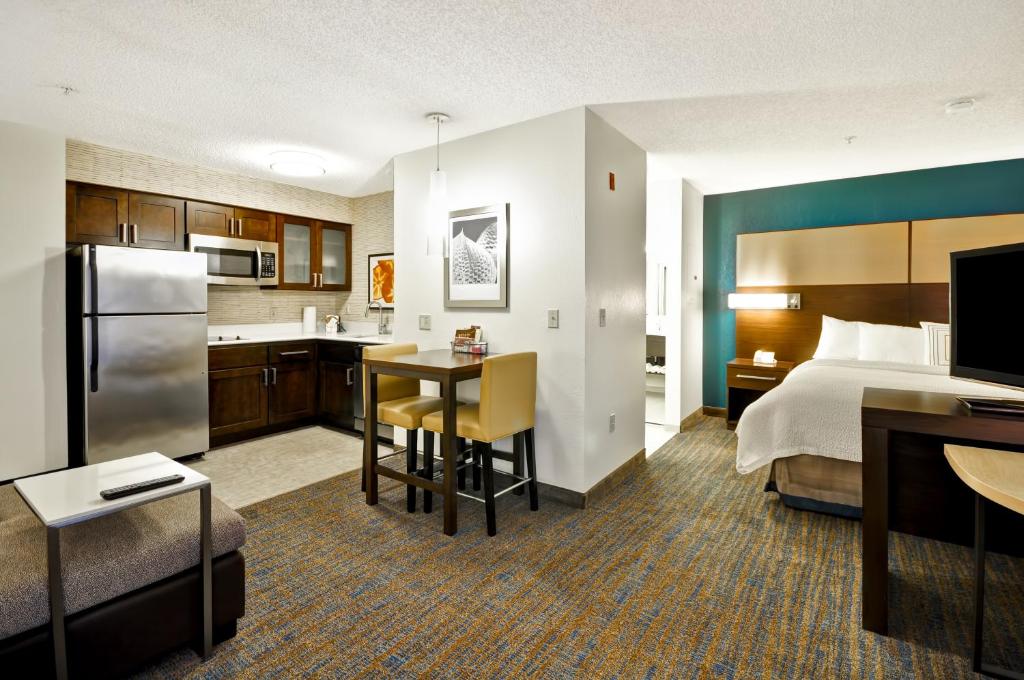 Residence Inn by Marriott Jacksonville Airport Main image 2